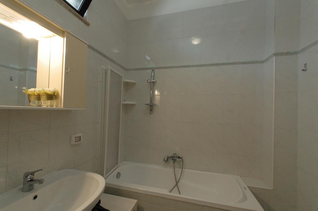 Giardino Dei Frutti Bed and Breakfast Μπάρι Δωμάτιο φωτογραφία