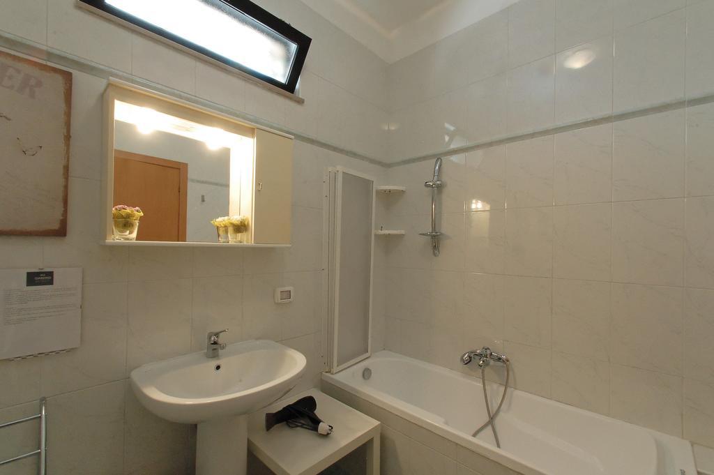 Giardino Dei Frutti Bed and Breakfast Μπάρι Δωμάτιο φωτογραφία