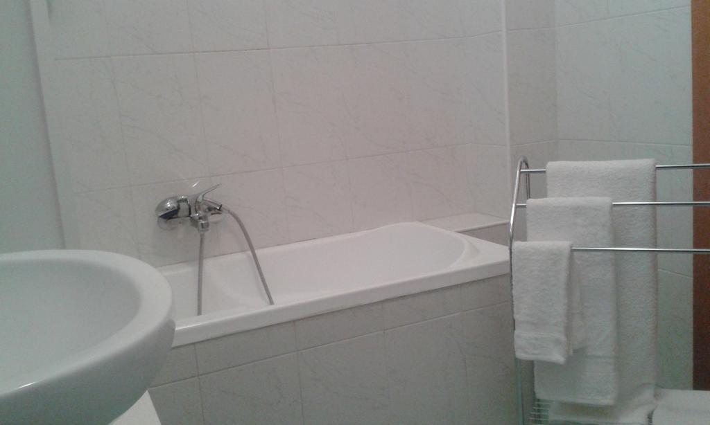 Giardino Dei Frutti Bed and Breakfast Μπάρι Δωμάτιο φωτογραφία